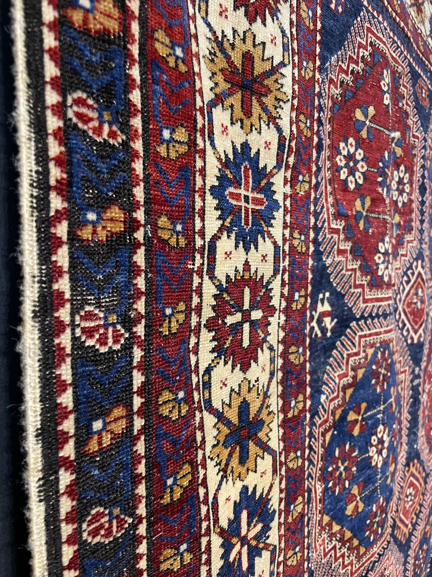 Antique Caucasian Surakhani