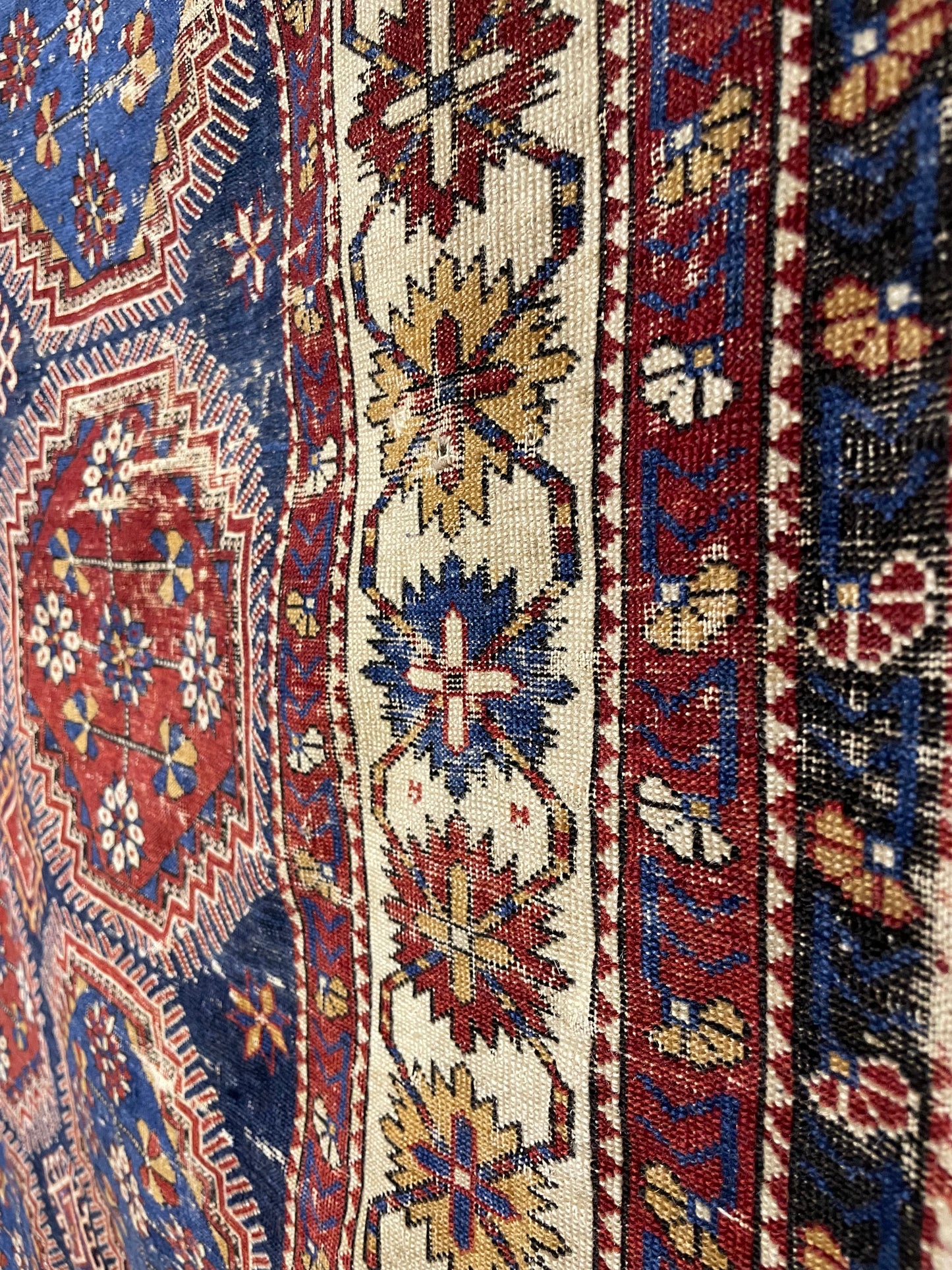 Antique Caucasian Surakhani