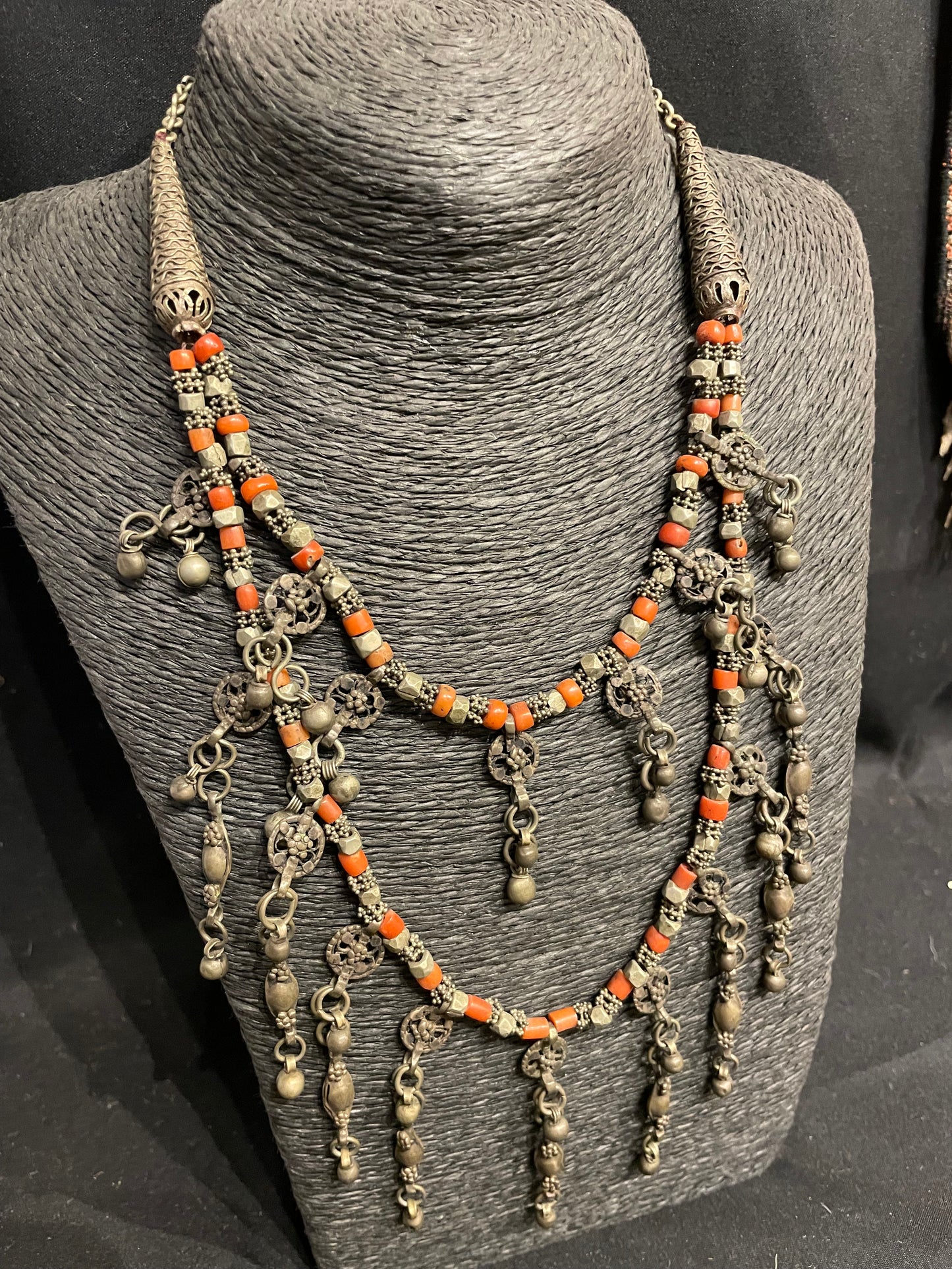 Yemeni Necklace with coral