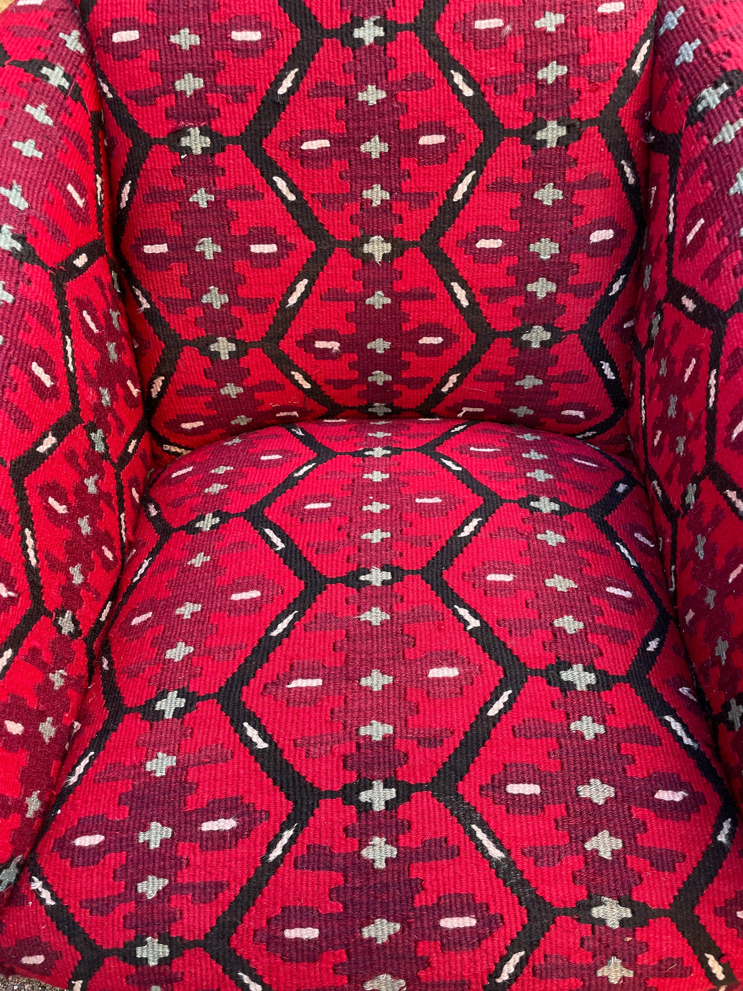 Tubchair Kilim covered with brass castors