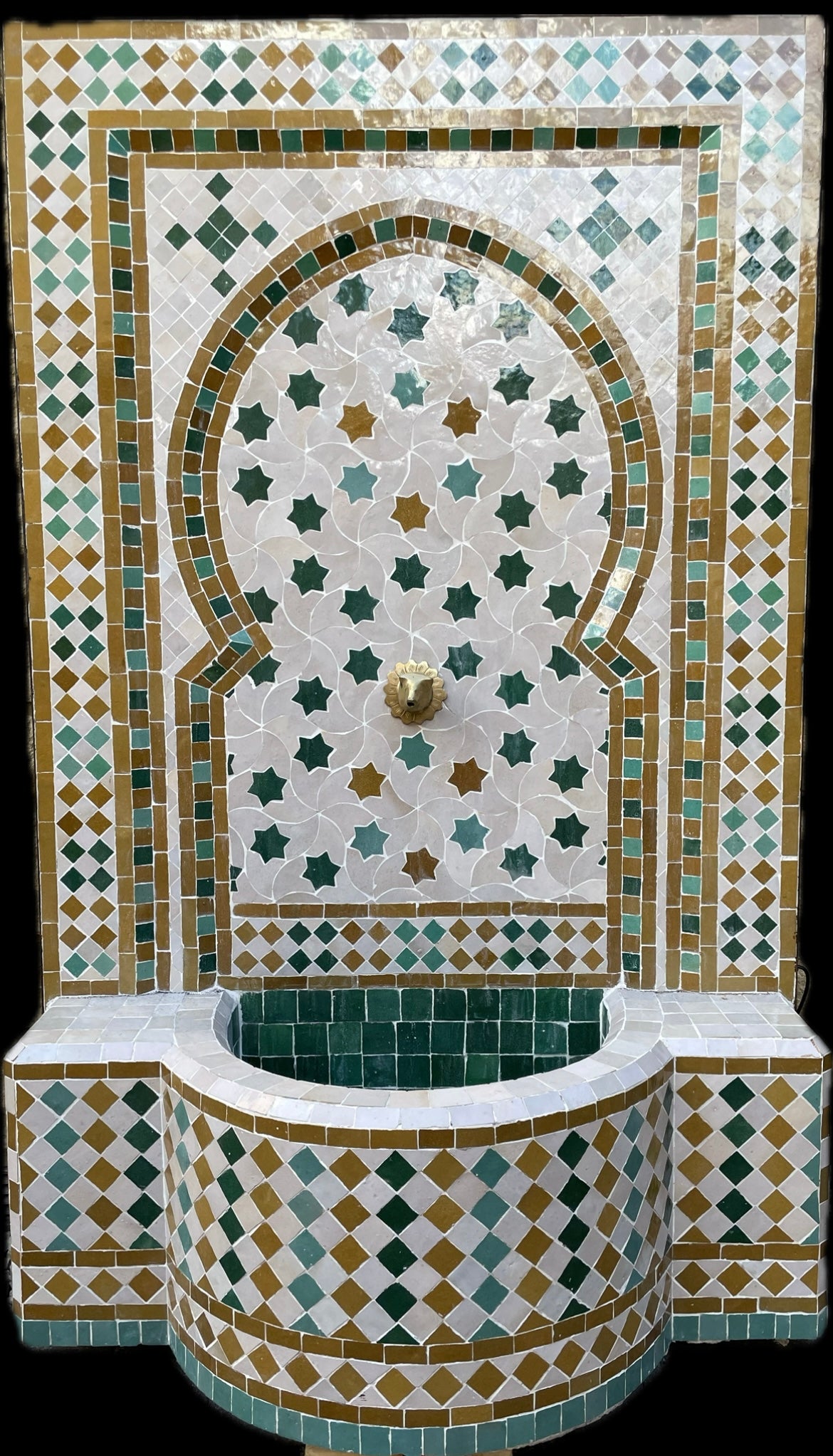 Large Handmade Moroccan Mosaic - Tiled Water Feature