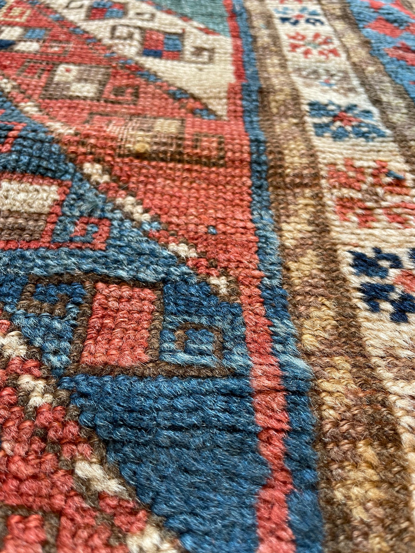Antique Caucasian Kazak Bordjalou Rug