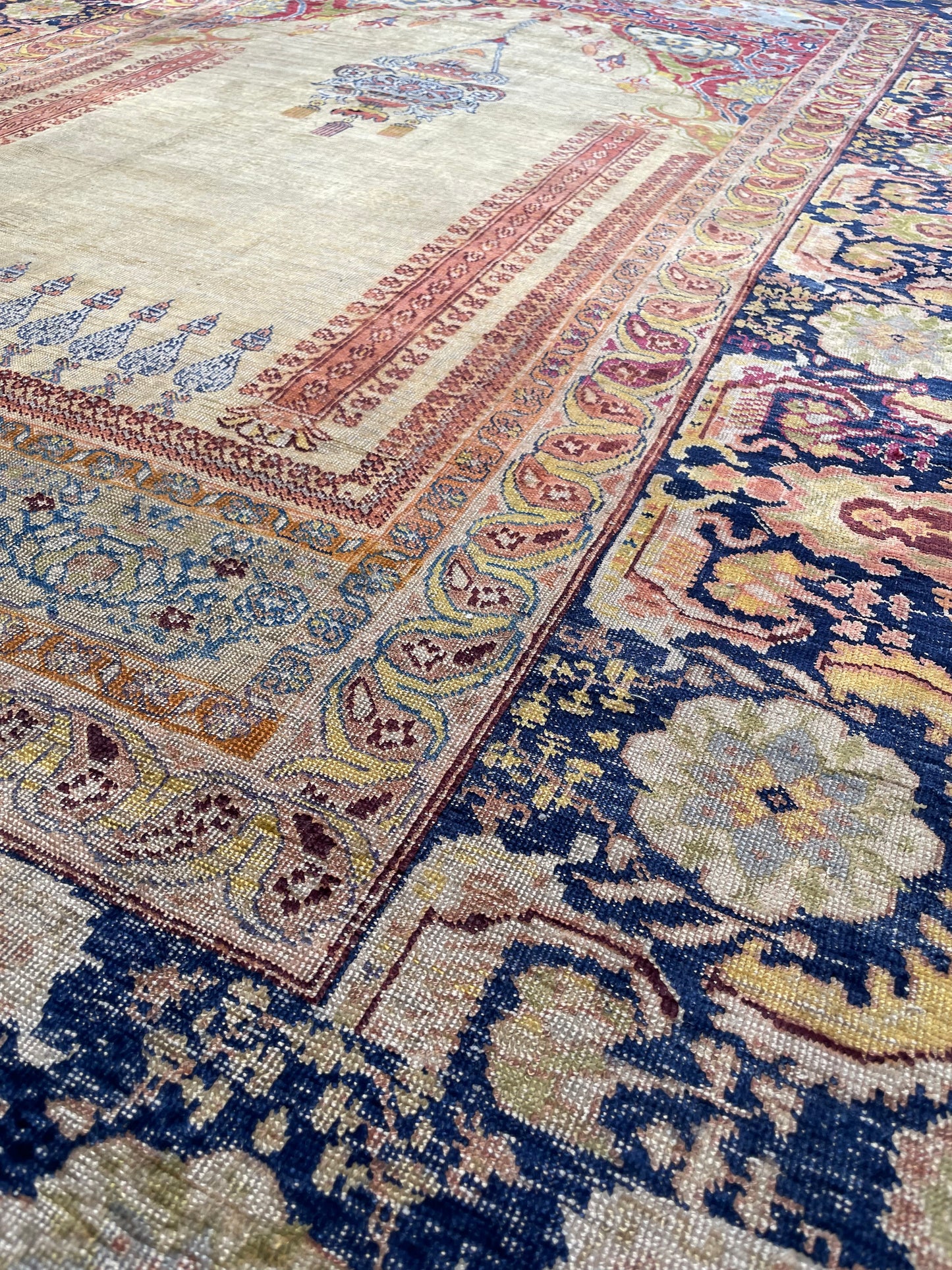 Early Anatolian Silk Prayer Rug of Ghiordes Design - 19th Century