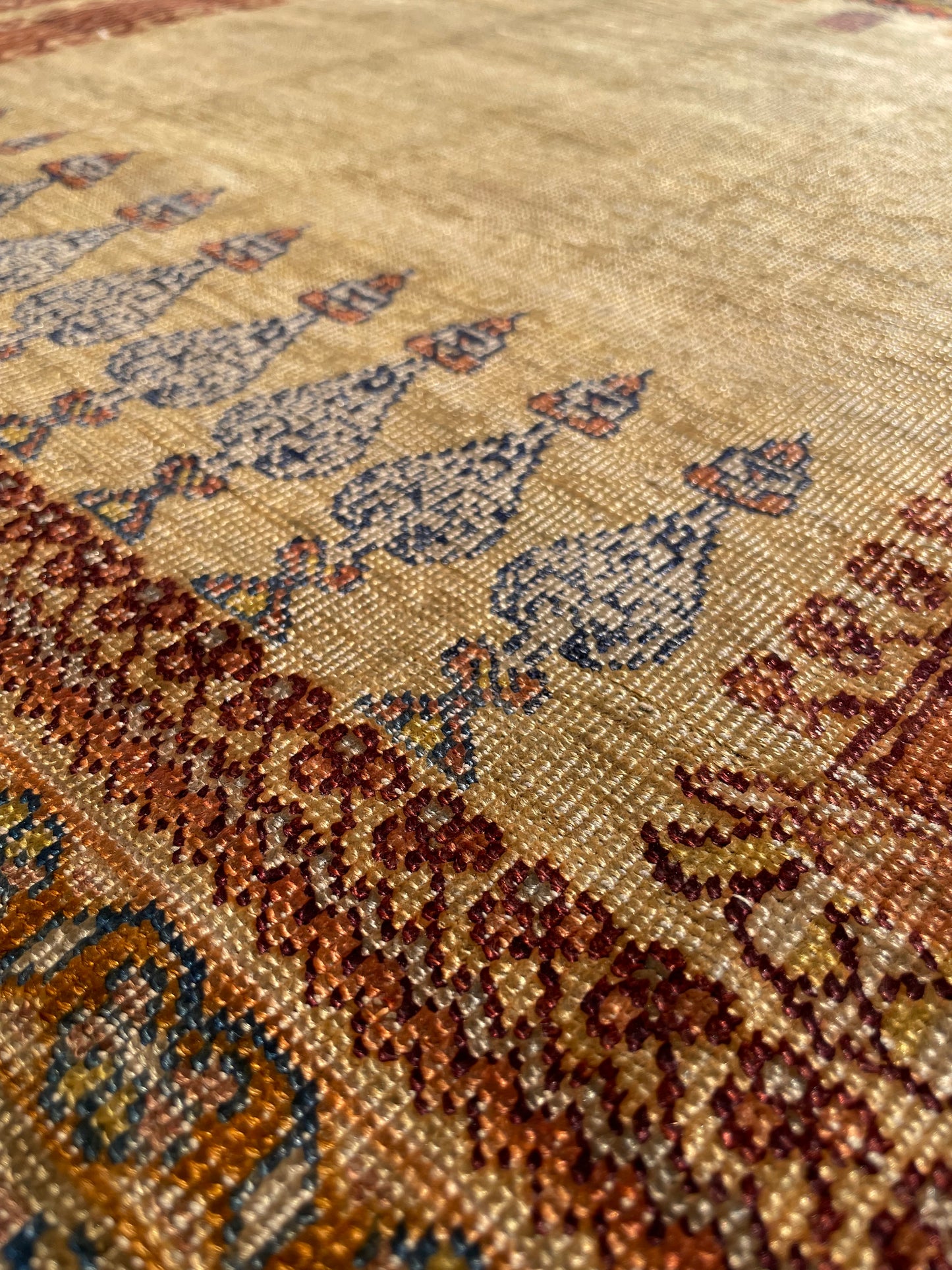 Early Anatolian Silk Prayer Rug of Ghiordes Design - 19th Century
