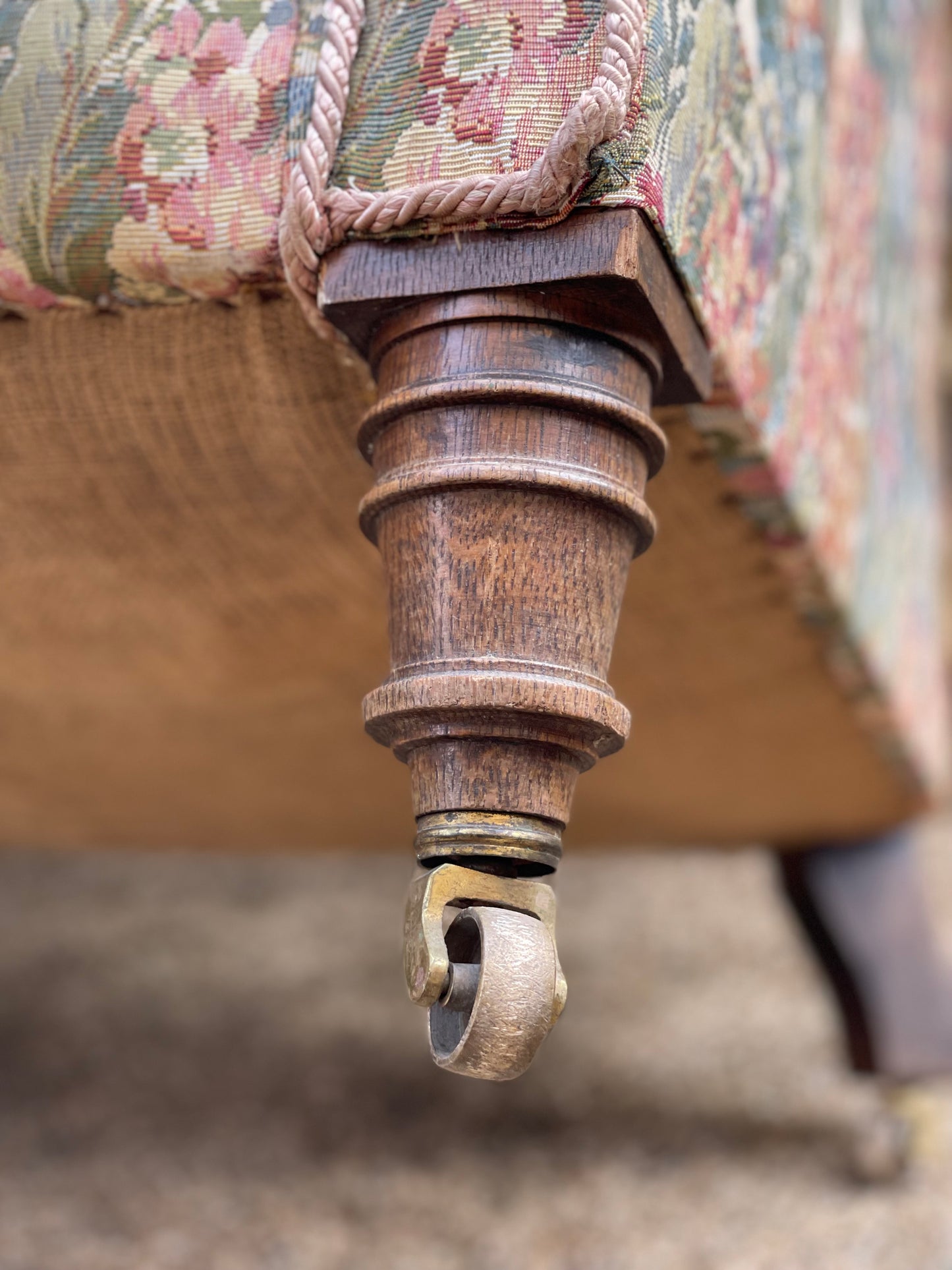 Victorian scroll-arm drop-end sofa. 2 Seater