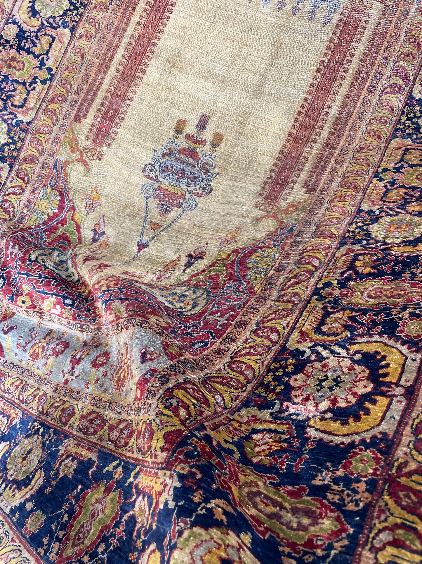Early Anatolian Silk Prayer Rug of Ghiordes Design - 19th Century