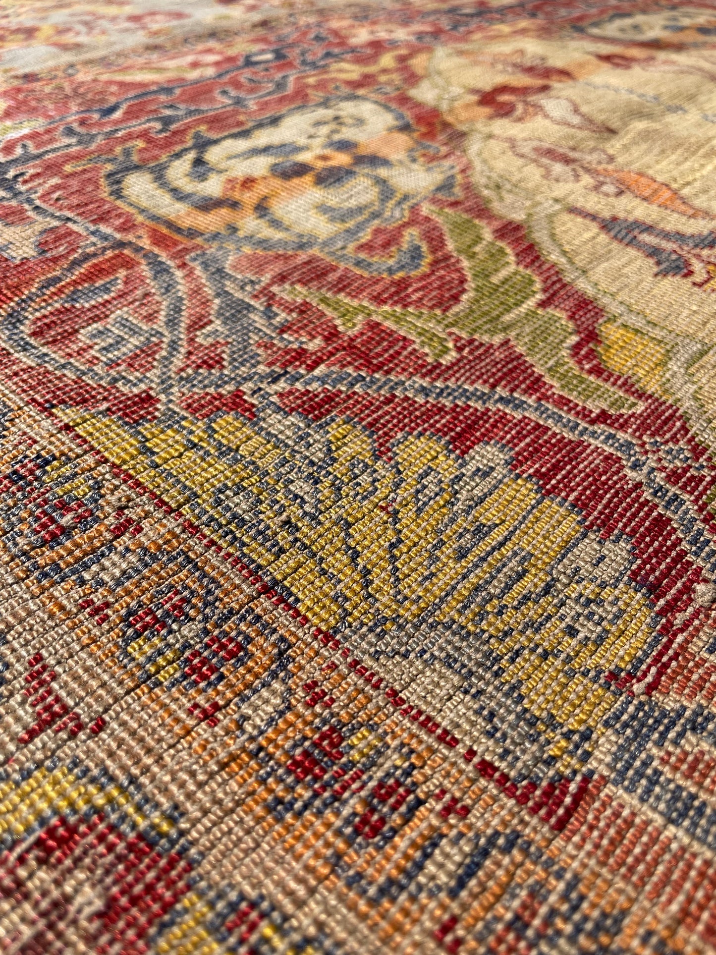 Early Anatolian Silk Prayer Rug of Ghiordes Design - 19th Century