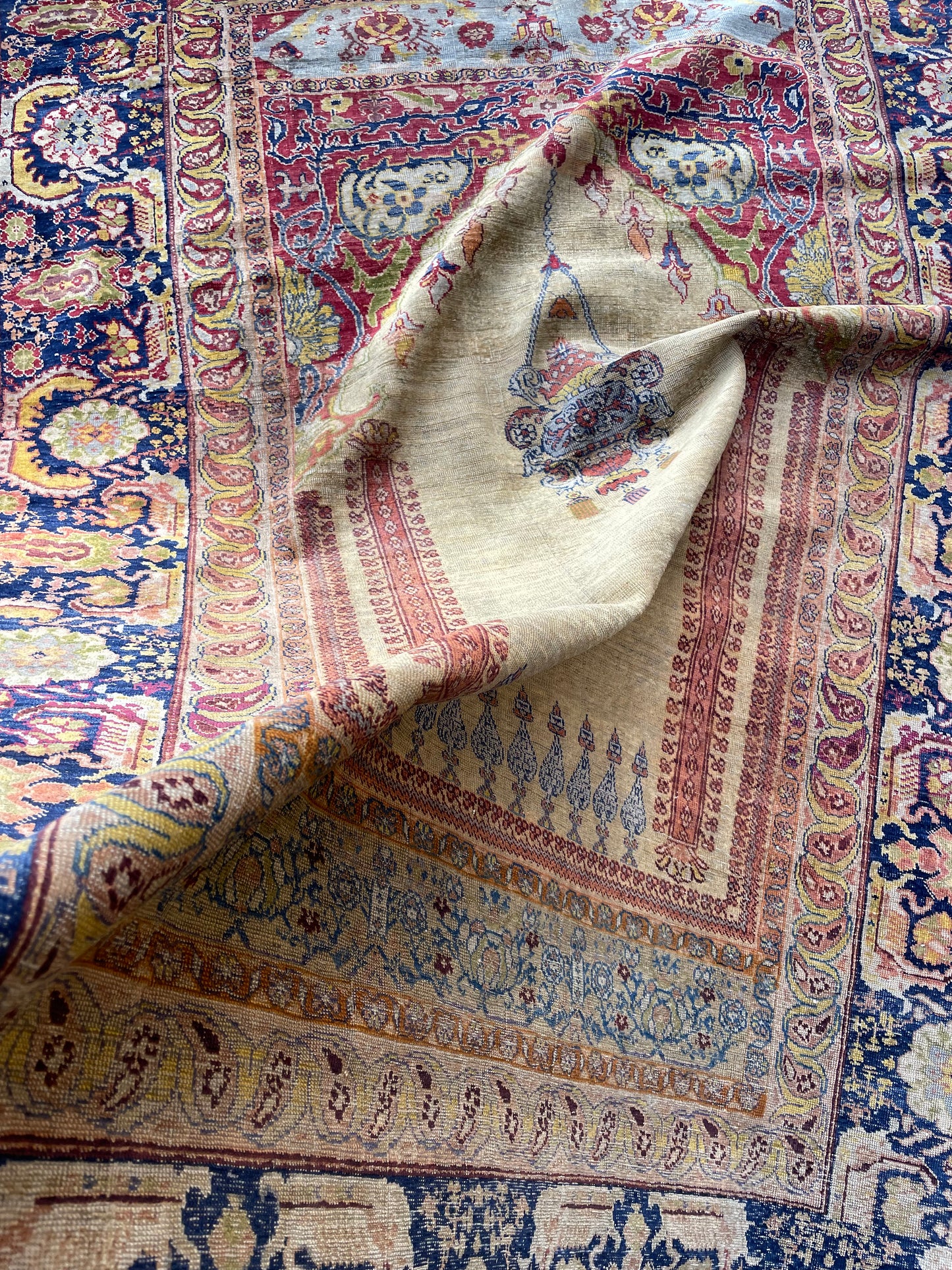 Early Anatolian Silk Prayer Rug of Ghiordes Design - 19th Century