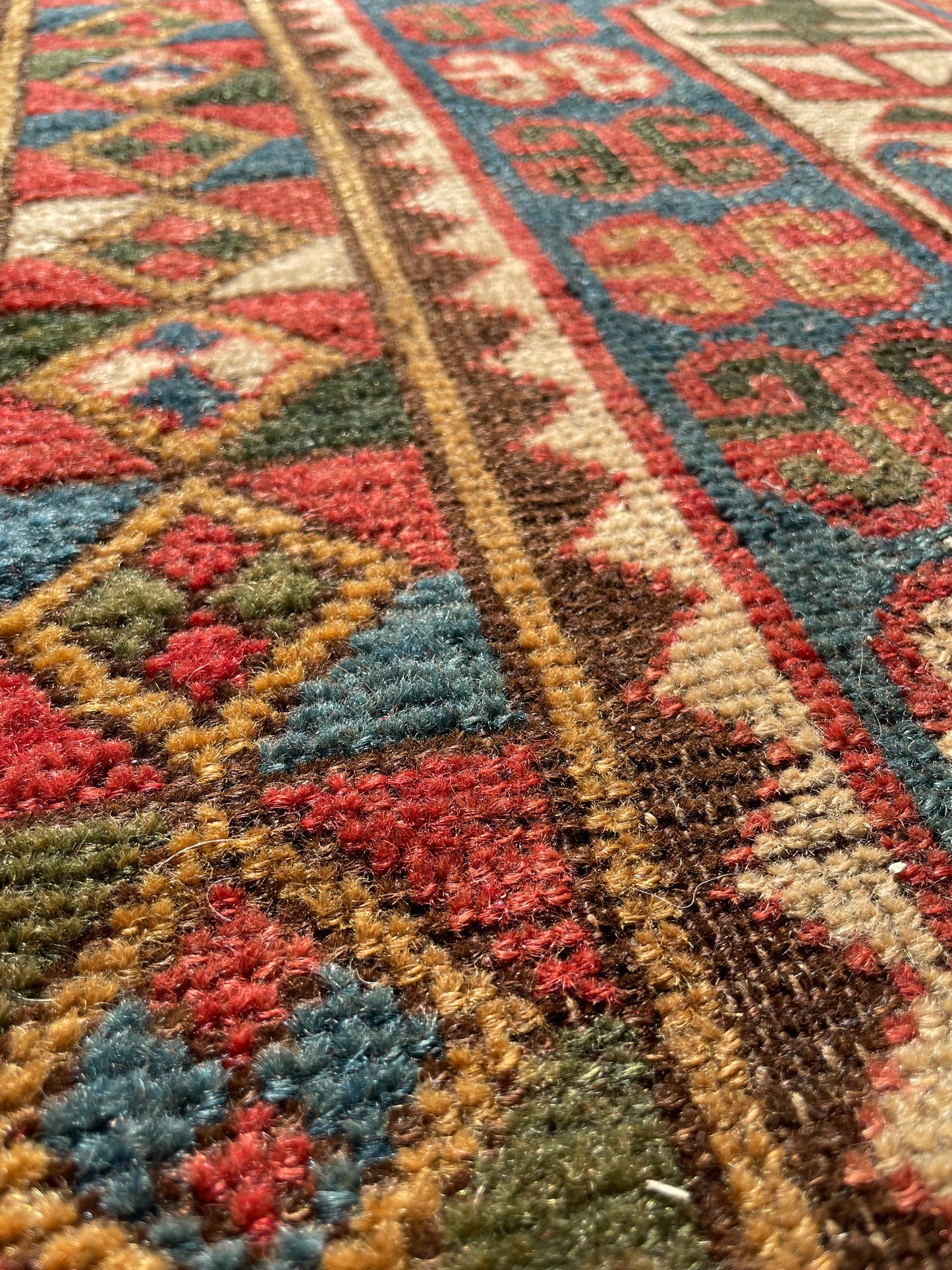 Antique Caucasian Bahmanli (or Kasim Usag) Rug