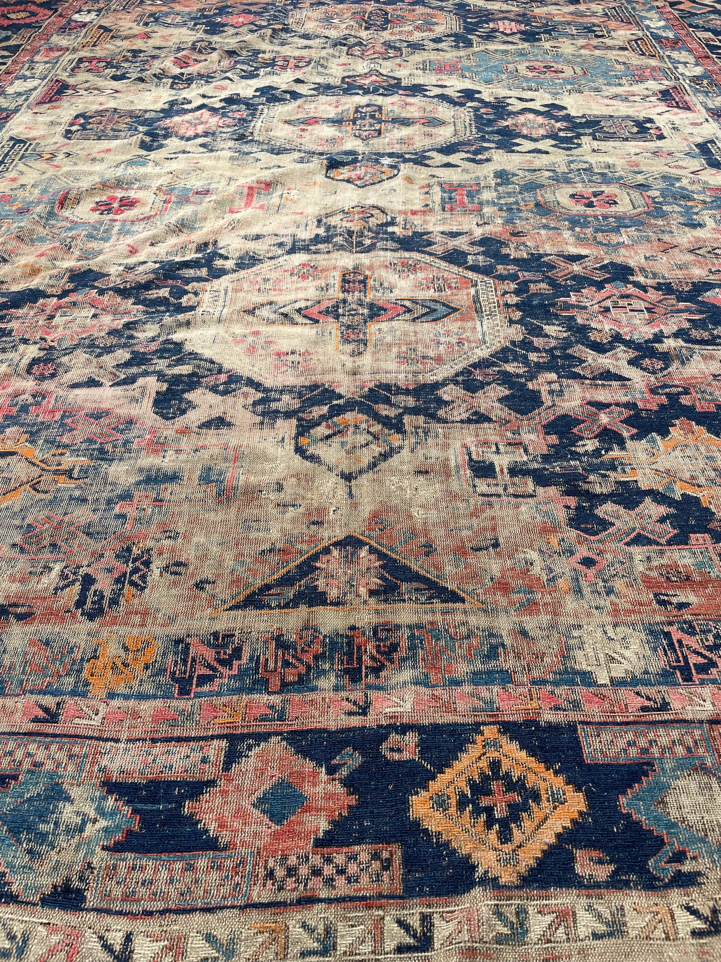 Antique Caucasian Kuba Sumak