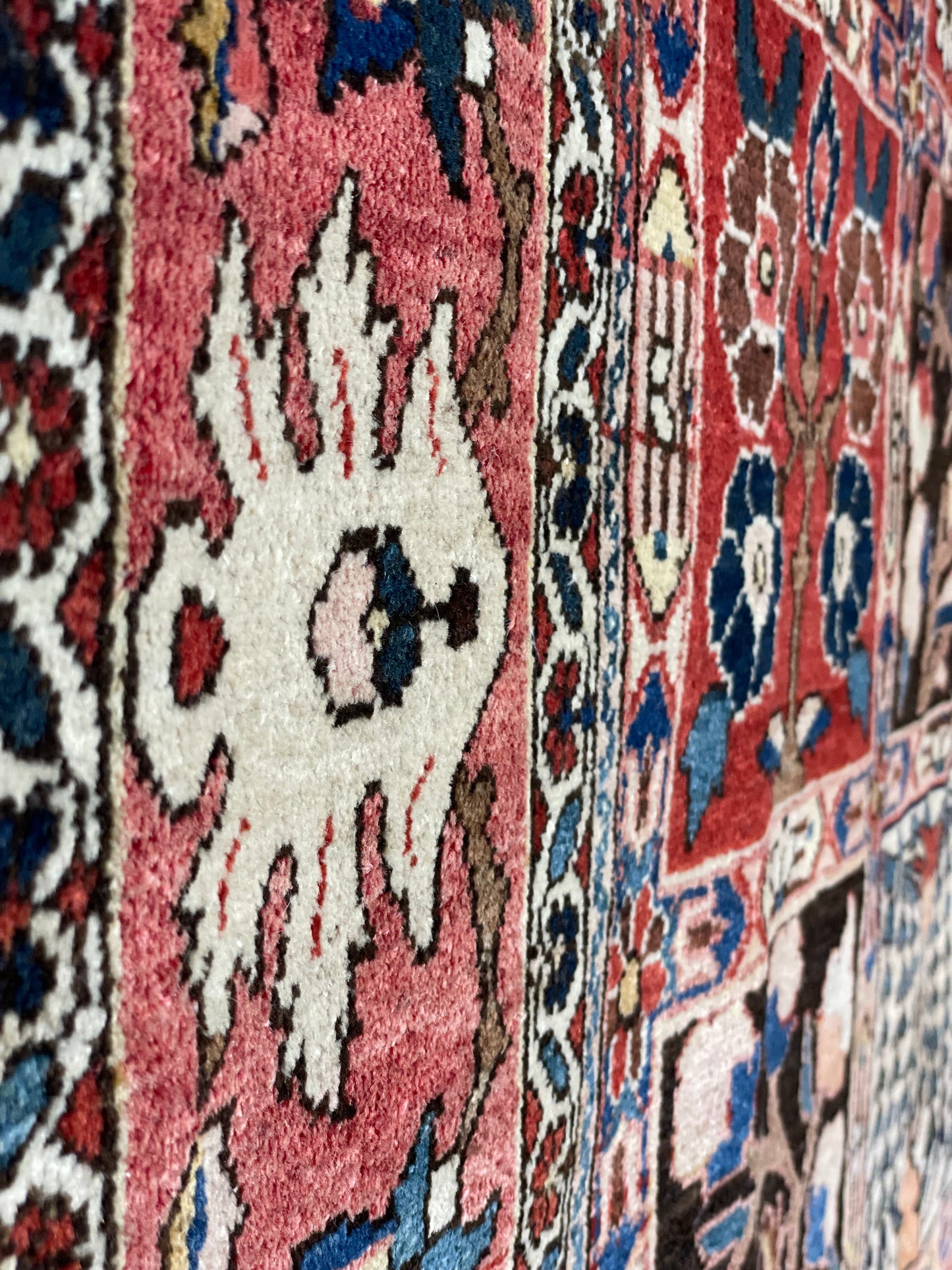 Bakhtiari Rug