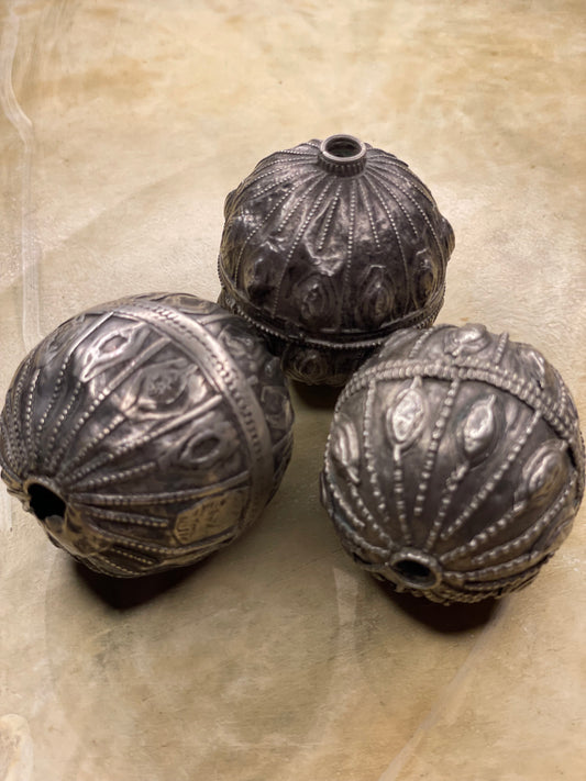 Yemeni 'Globe Beads'