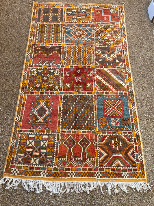 Taznackt Berber Rug